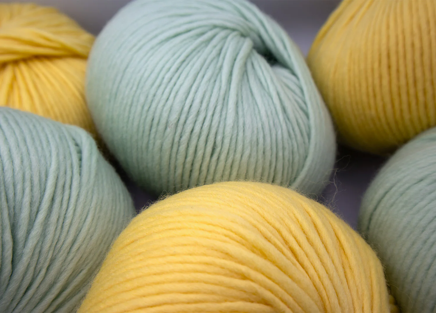 Petite Wool Gen Z Yellow - Image 5